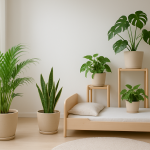 Dziecko w pokoju z bezpiecznymi roślinami doniczkowymi